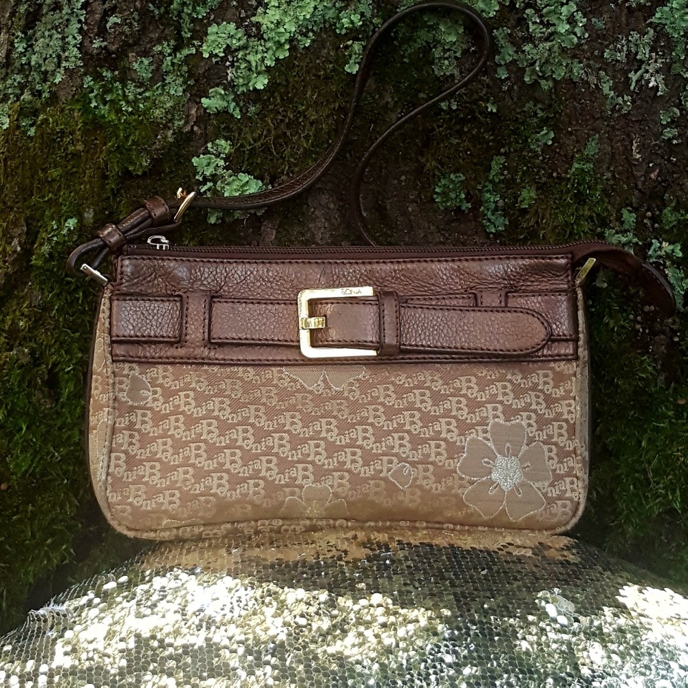 Cute VTG Find - Bonia Small Shoulder Bag